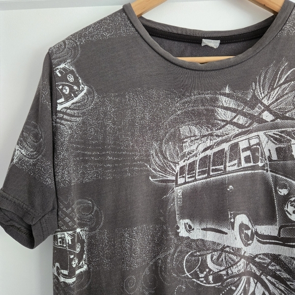VW Bus - Volkswagen Gray Graphic Men’s Shirt, See Pic Mesurements, Medium? - Picture 1 of 6